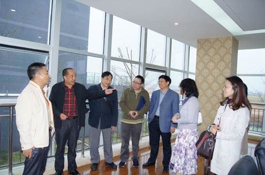 說(shuō)明: E:\畜科\會(huì )議報道\20141027四川科創(chuàng  )飼料產(chǎn)業(yè)技術(shù)研究院會(huì )議報道\news-02.jpg